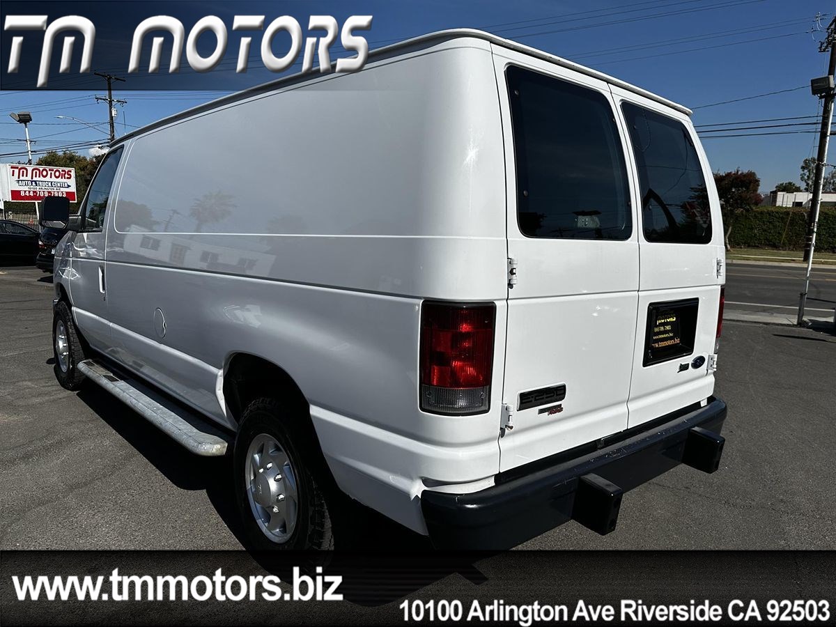 2012 Ford E-250 photo 4