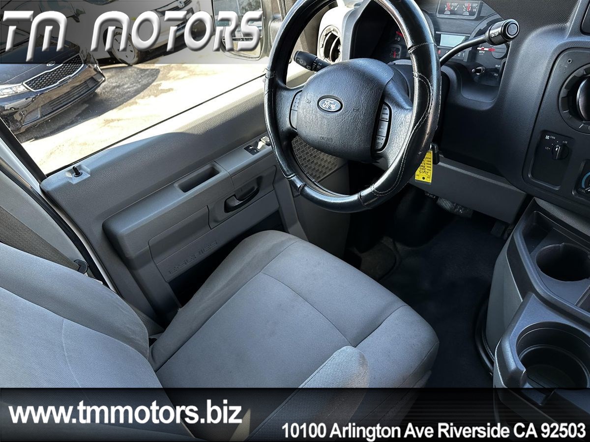 2012 Ford E-250 photo 13