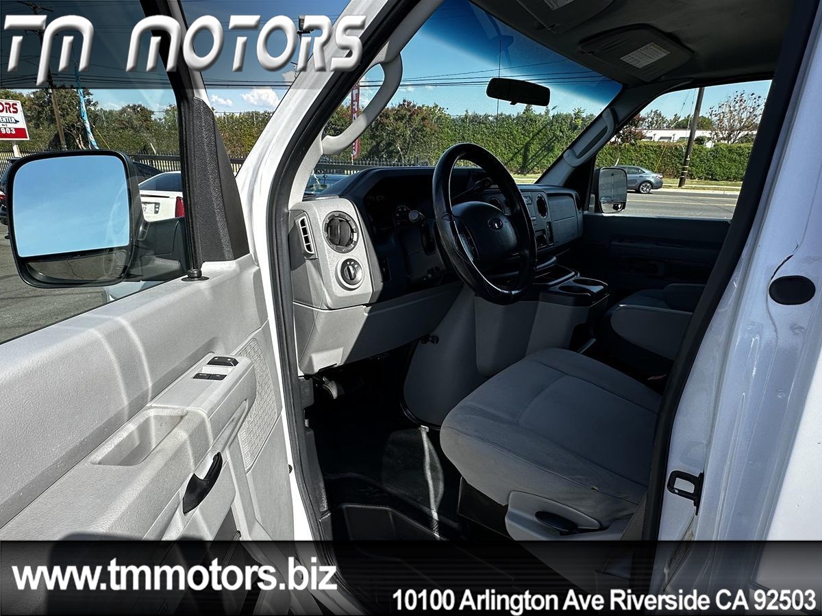 2012 Ford E-250 photo 6