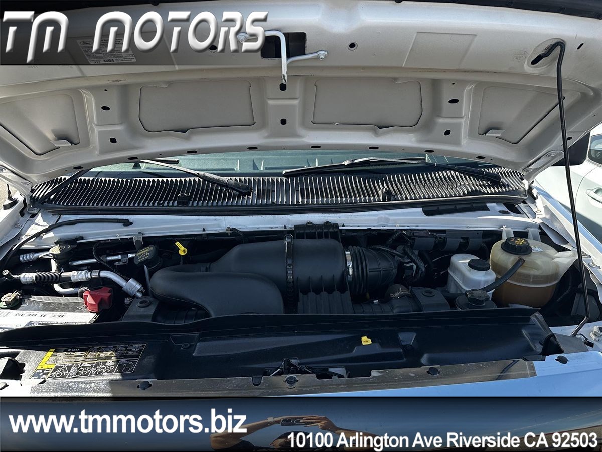 2012 Ford E-250 photo 20