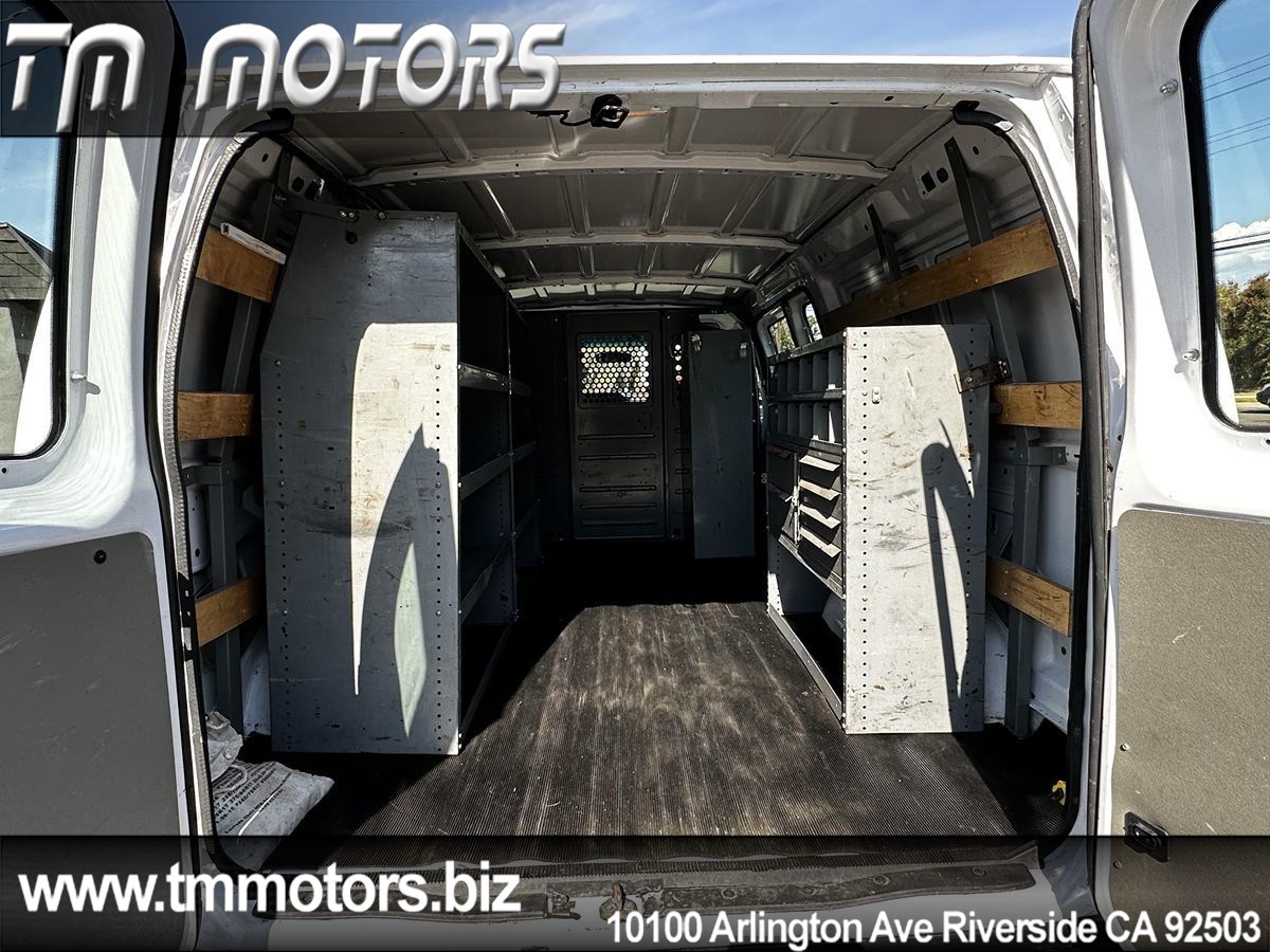 2012 Ford E-250 photo 9
