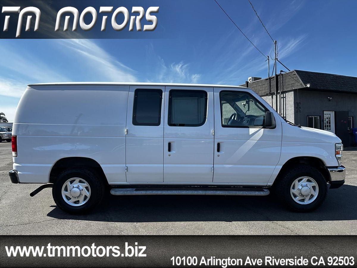 2012 Ford E-250 photo 17