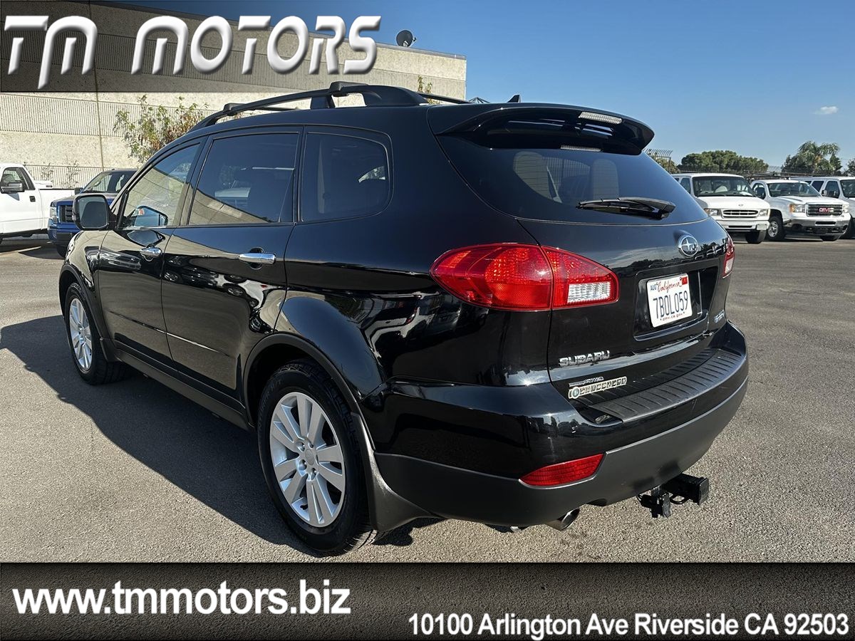 2013 Subaru Tribeca Limited photo 2