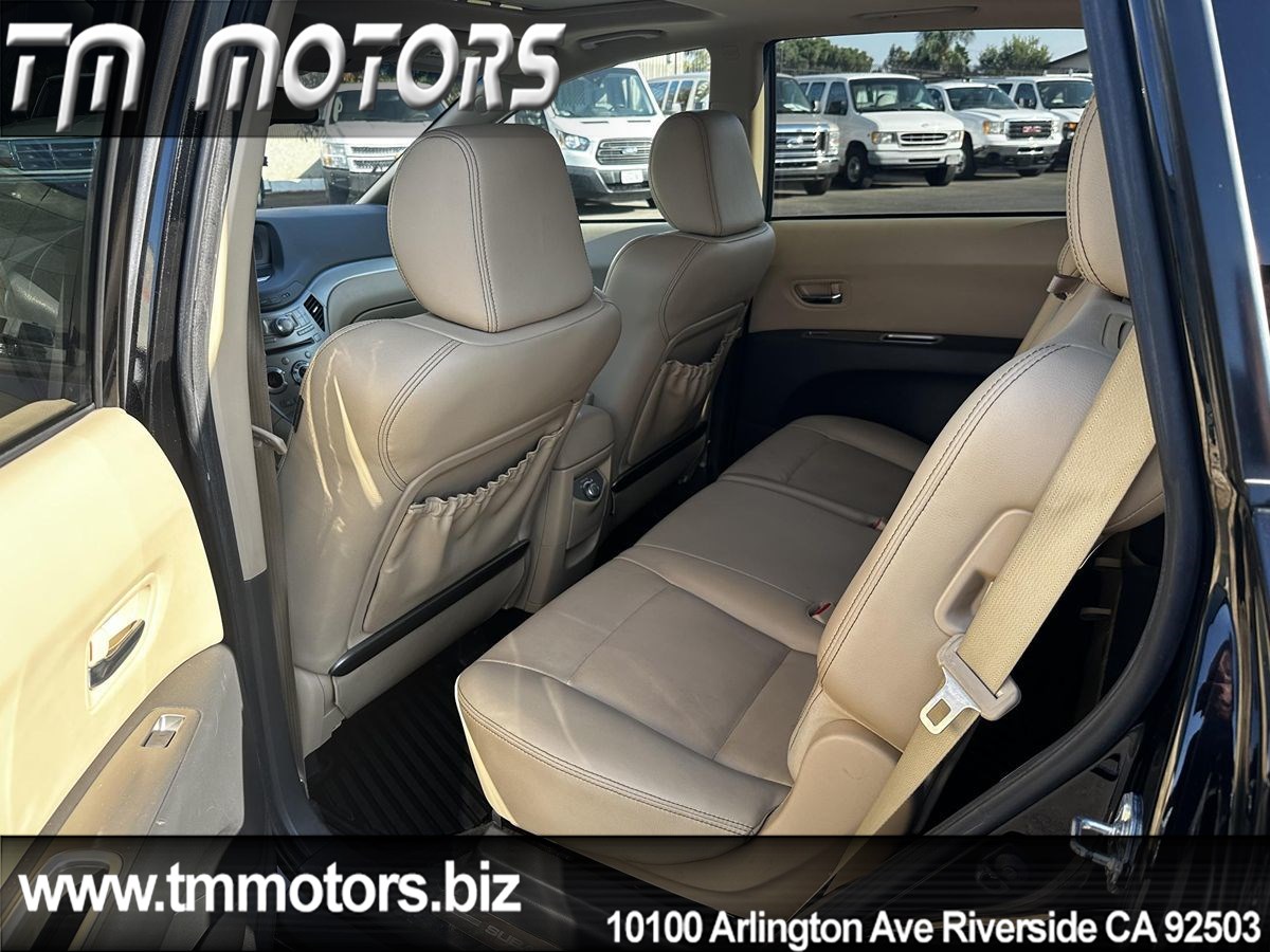 2013 Subaru Tribeca Limited photo 15