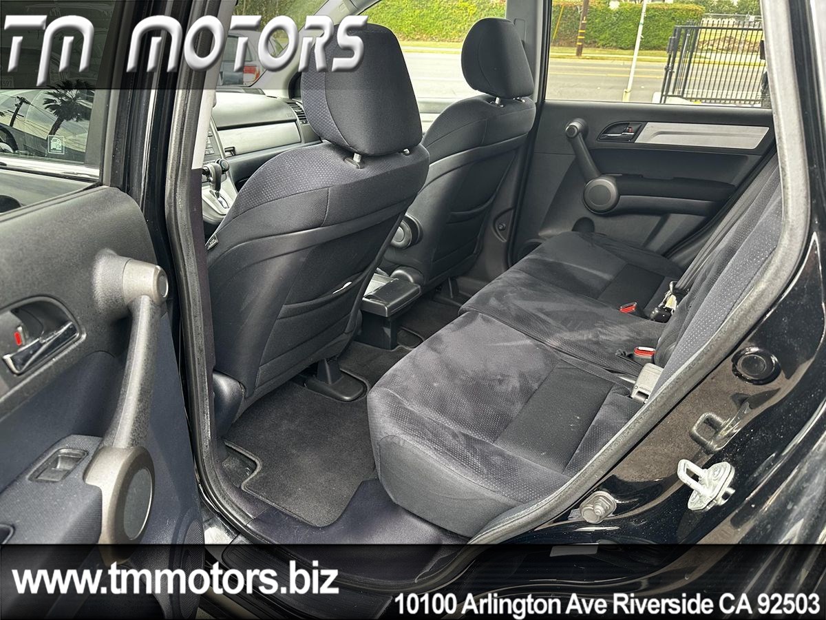 2011 Honda CR-V SE photo 13