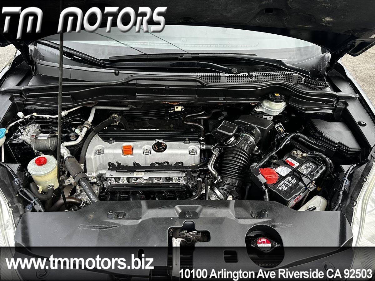 2011 Honda CR-V SE photo 18