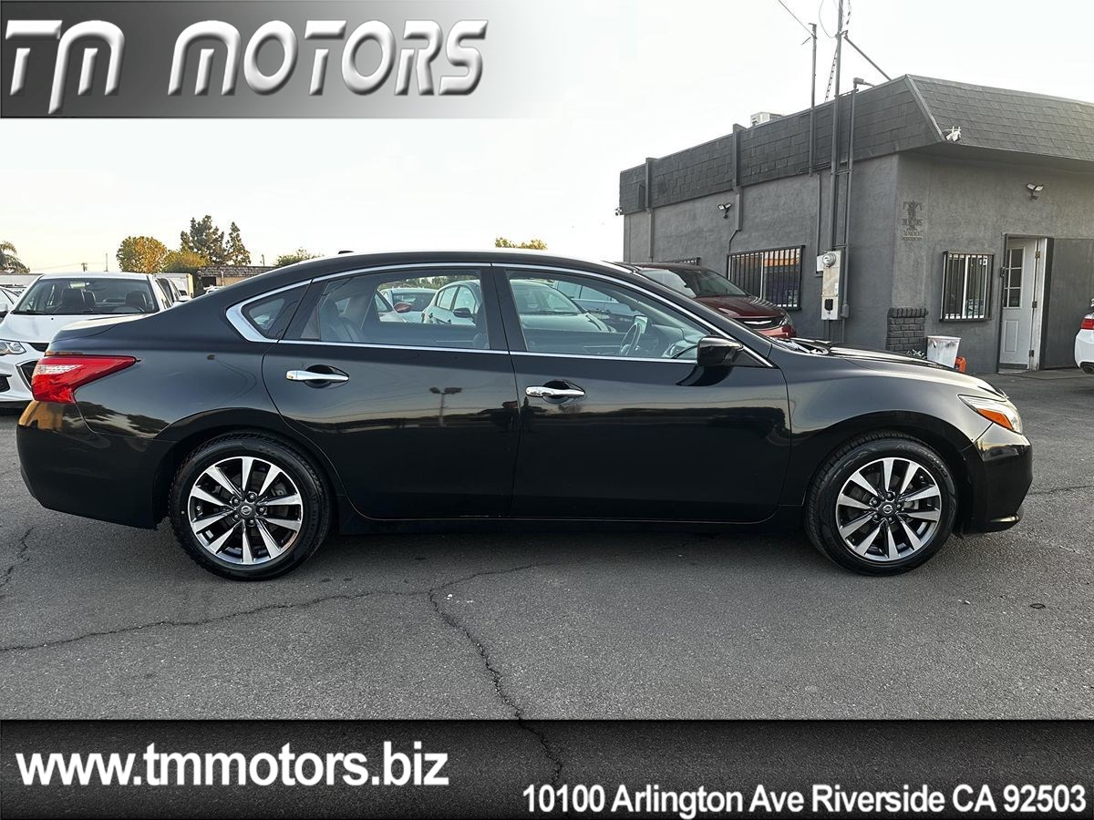 2017 Nissan Altima 2.5 SV photo 18