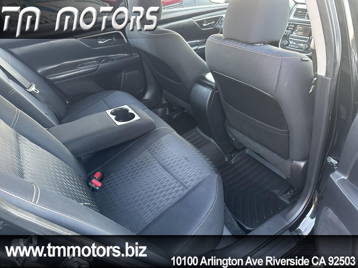 2017 Nissan Altima 2.5 SV photo 15