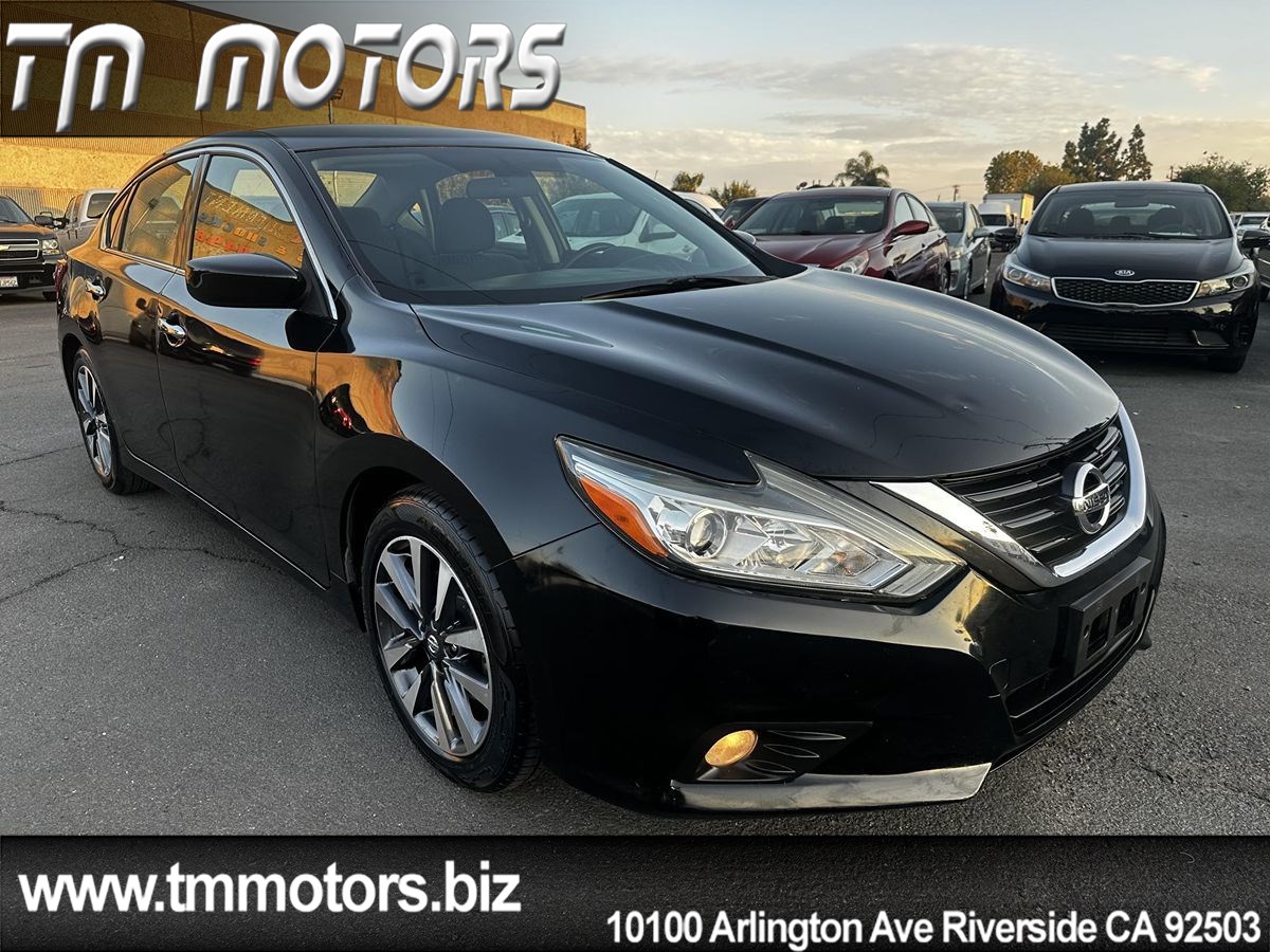 2017 Nissan Altima 2.5 SV photo 17