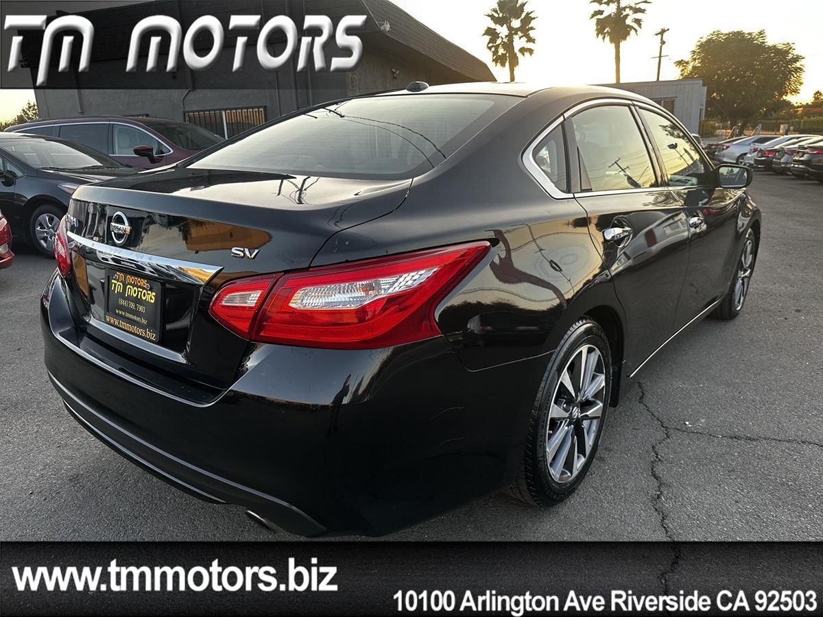 2017 Nissan Altima 2.5 SV photo 19