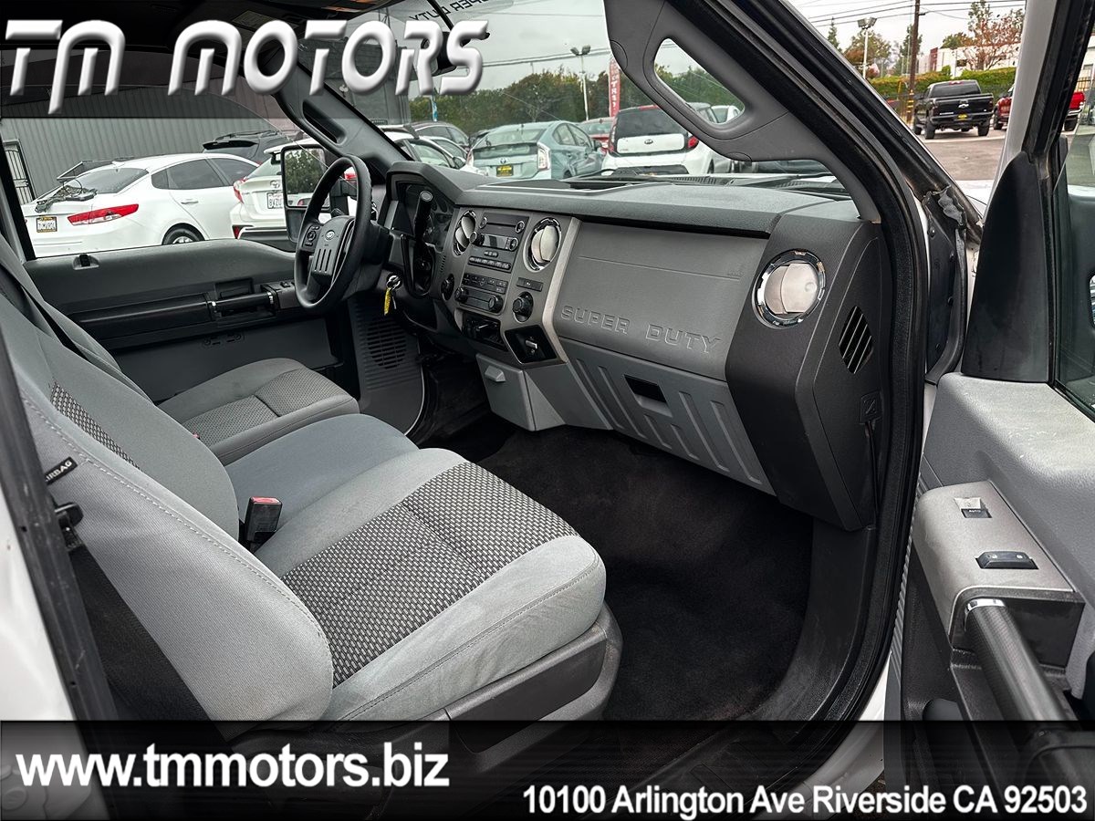 2015 Ford F-250 XLT photo 8