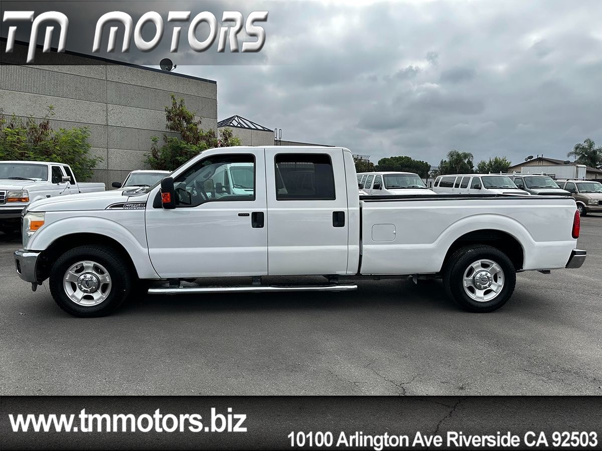 2015 Ford F-250 XLT photo 3