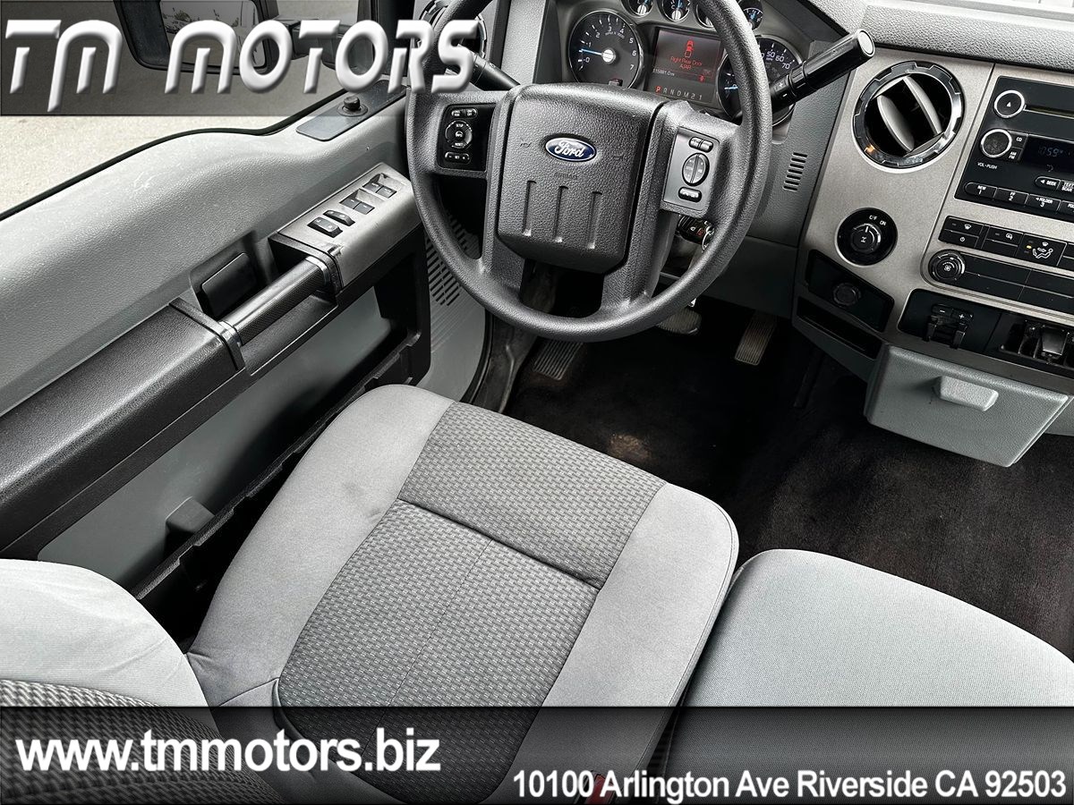2015 Ford F-250 XLT photo 12