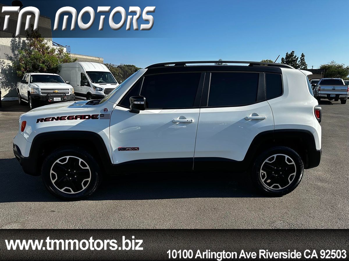2017 Jeep Renegade Trailhawk photo 3