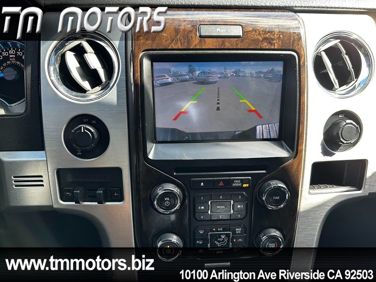 2013 Ford F-150 Platinum photo 9