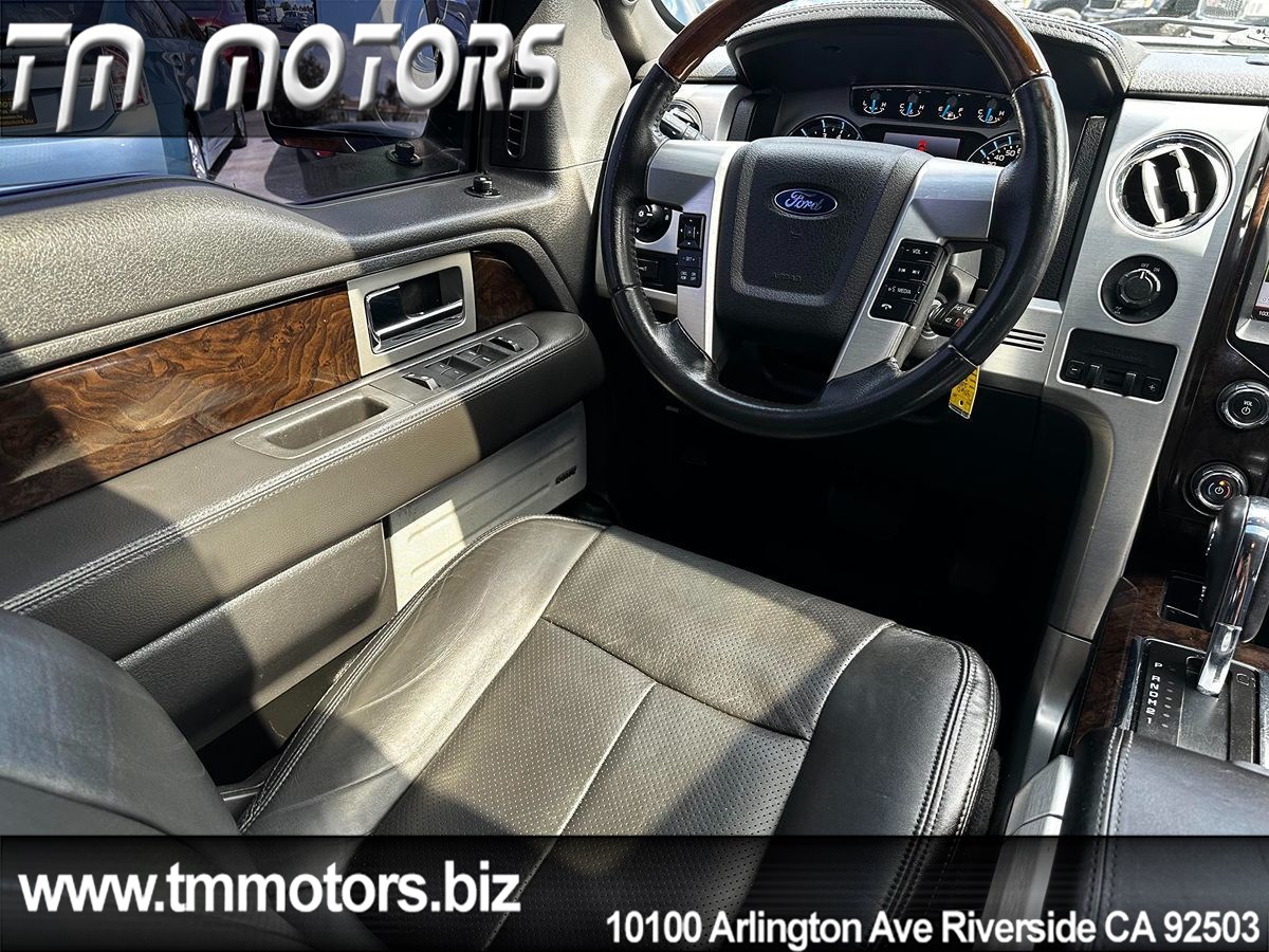 2013 Ford F-150 Platinum photo 16