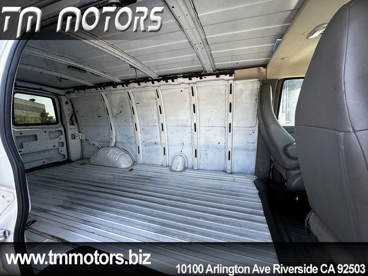 2019 Chevrolet Express Cargo Work Van - Photo 9