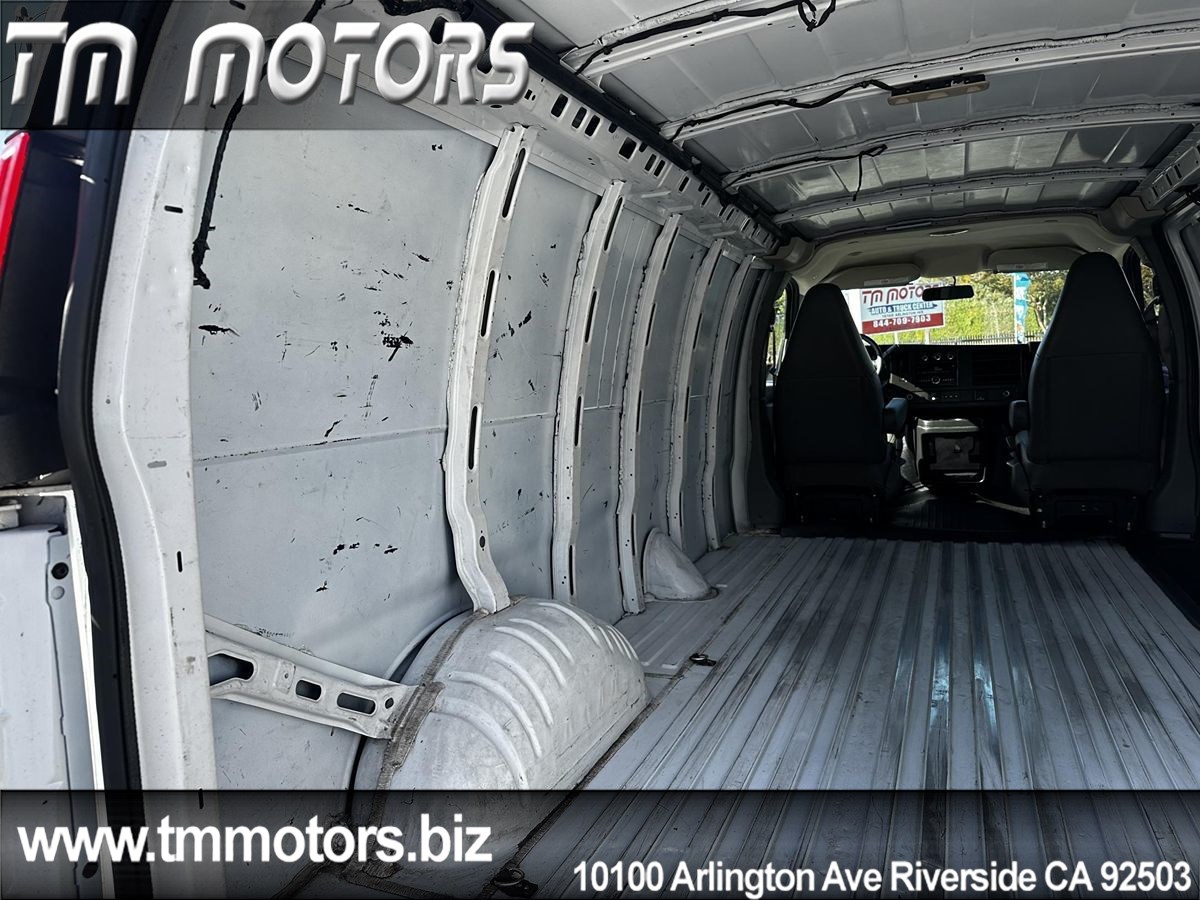 2019 Chevrolet Express Cargo Work Van - Photo 19