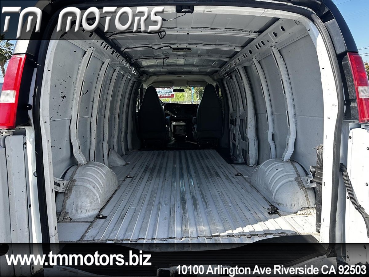 2019 Chevrolet Express Cargo Work Van - Photo 10