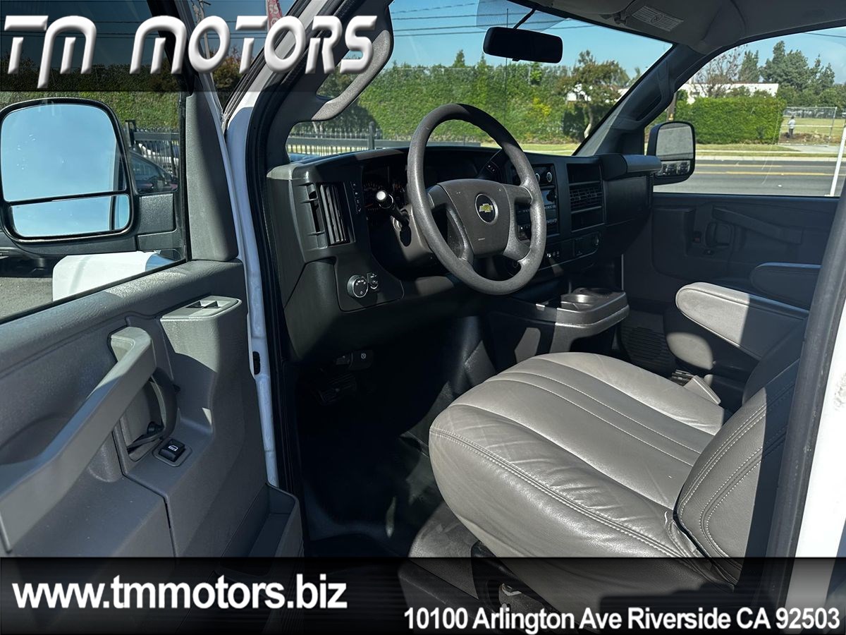 2019 Chevrolet Express Cargo Work Van - Photo 6