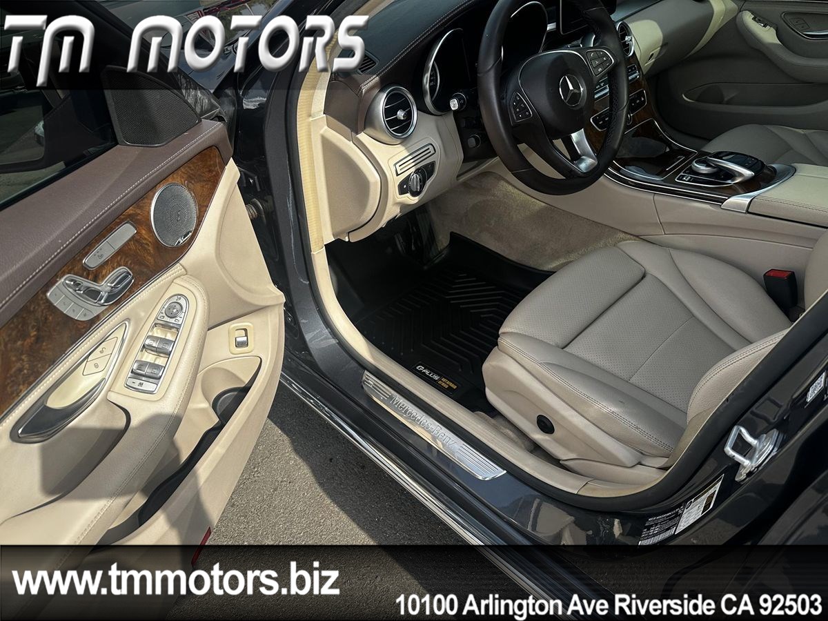 2015 Mercedes Benz C 300 Sport 4MATIC photo 4