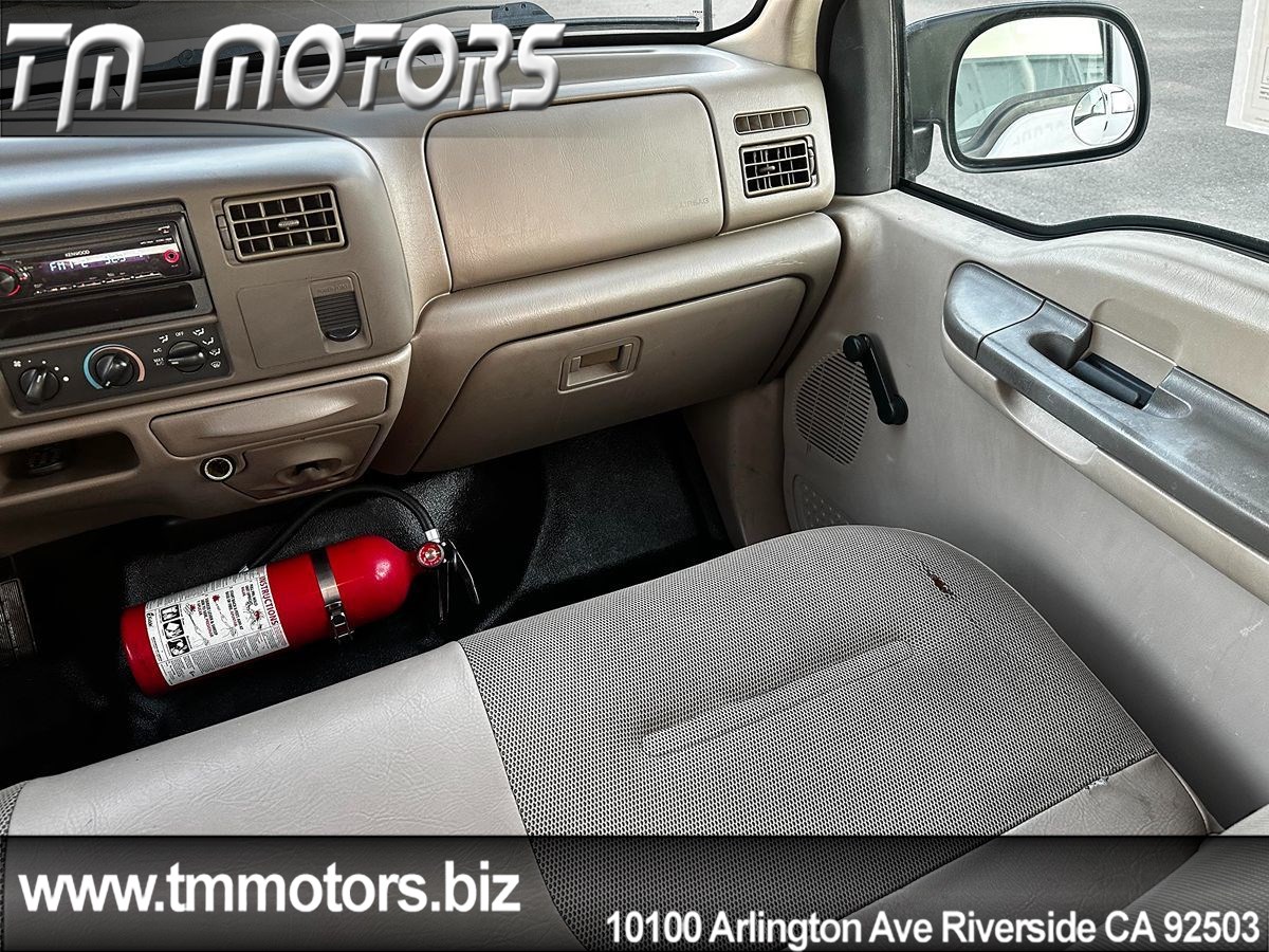 2002 Ford F-350 Super Duty XL - Photo 11