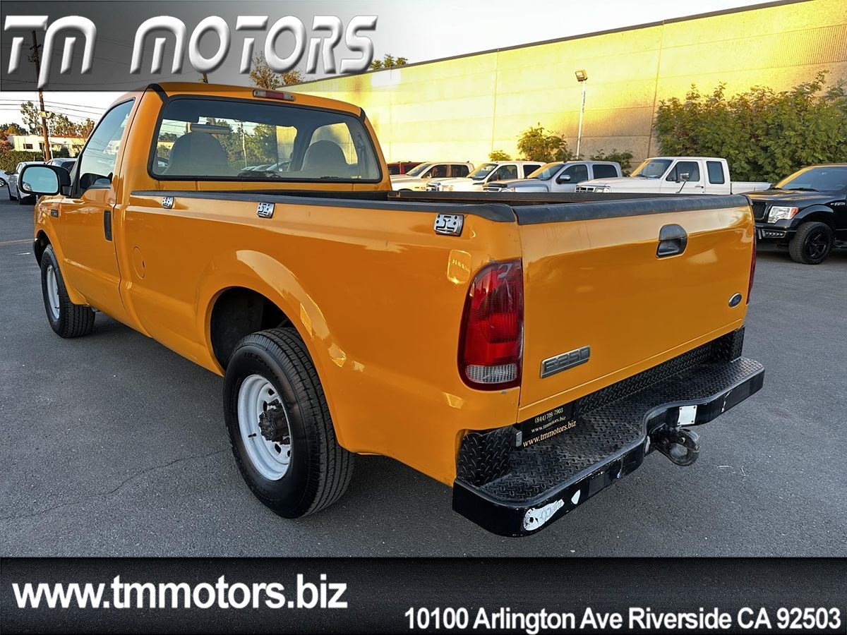 2001 Ford F-250 Super Duty XL - Photo 4