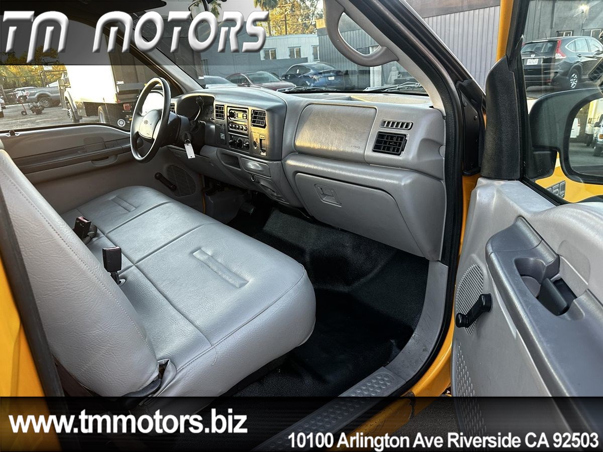 2001 Ford F-250 Super Duty XL - Photo 9