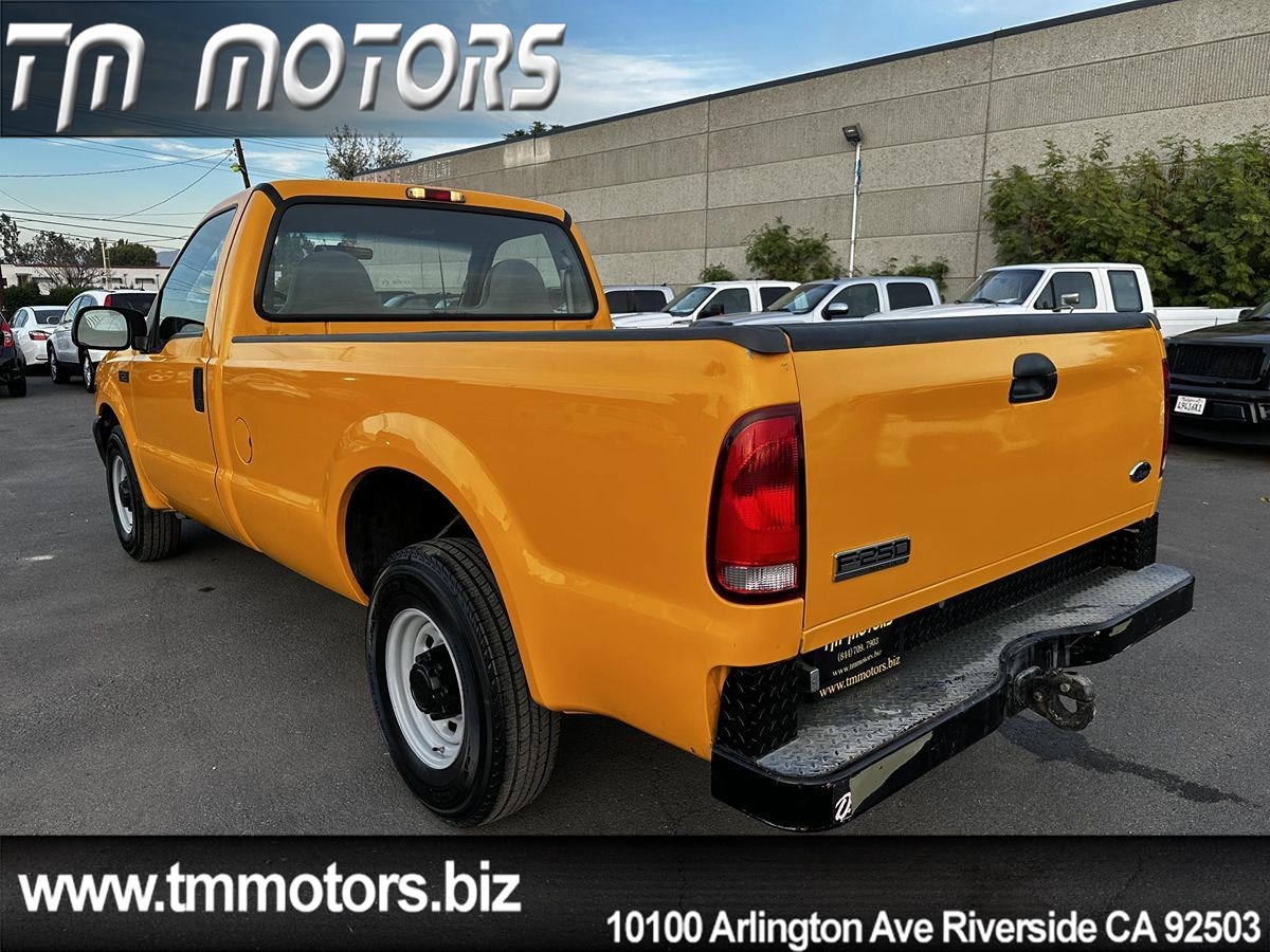 2001 Ford F-250 Super Duty XL - Photo 4