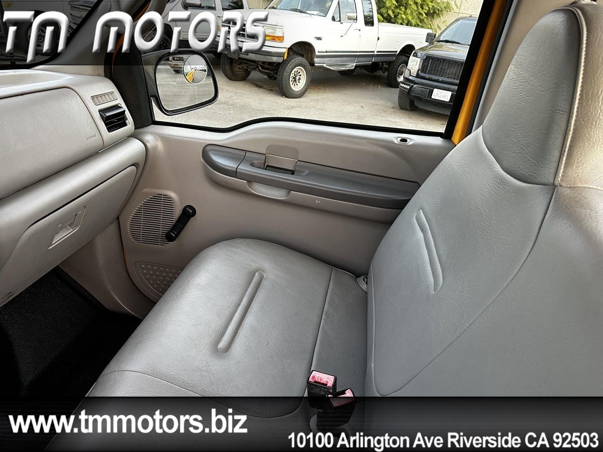 2001 Ford F-250 Super Duty XL - Photo 11