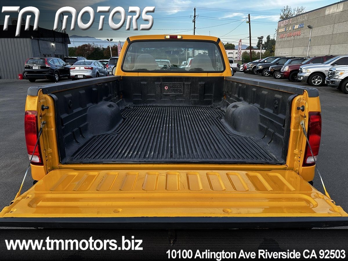 2001 Ford F-250 Super Duty XL - Photo 6