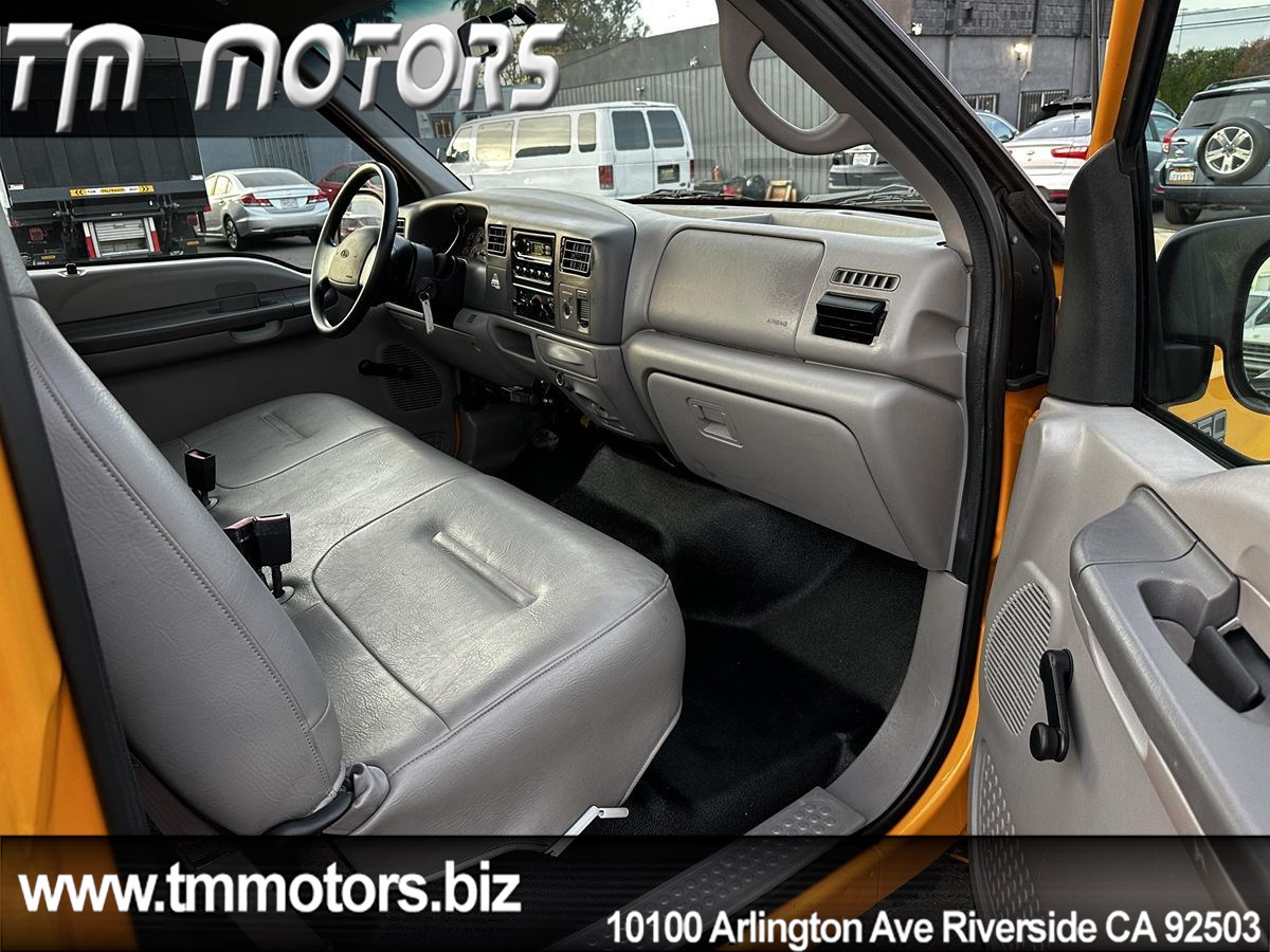 2001 Ford F-250 Super Duty XL - Photo 7