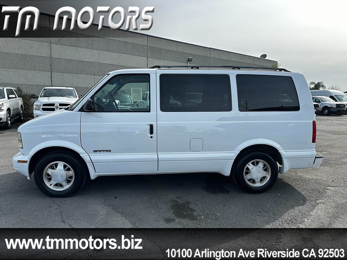 2000 GMC Safari Cargo SL - Photo 3