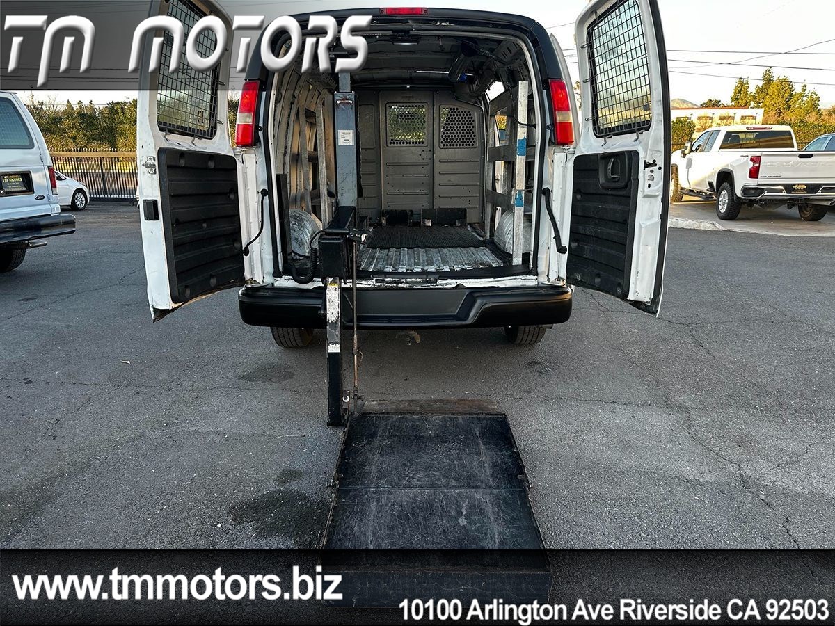 2011 GMC Savana Cargo Base - Photo 3
