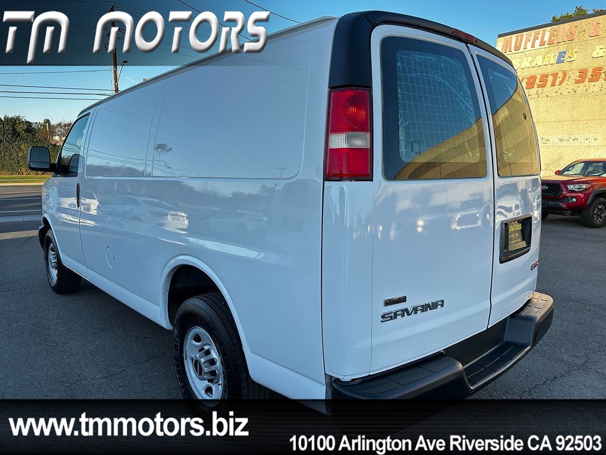 2011 GMC Savana Cargo Base - Photo 4