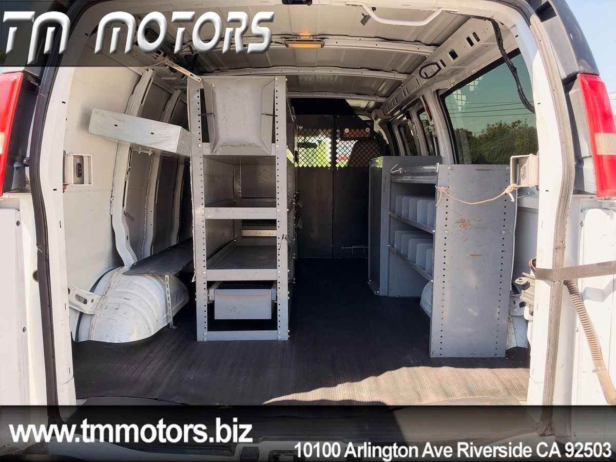 Chevrolet Express photo 9