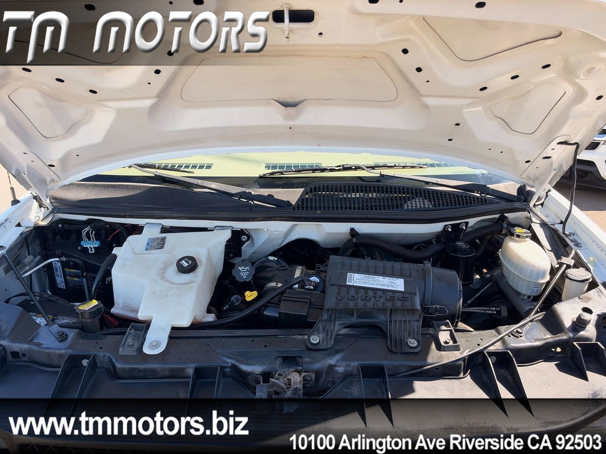 Chevrolet Express photo 20
