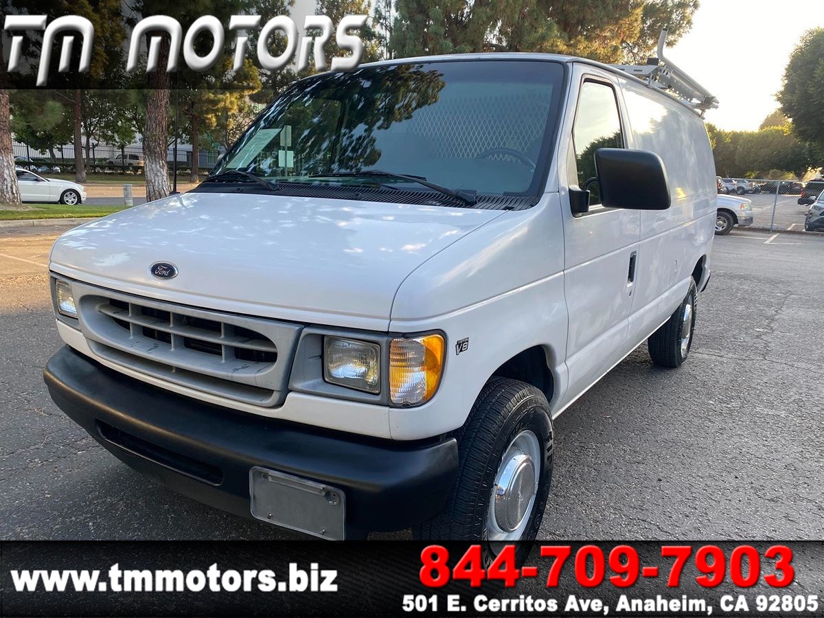 Sold 2001 Ford Econoline Cargo Van E350 in Riverside