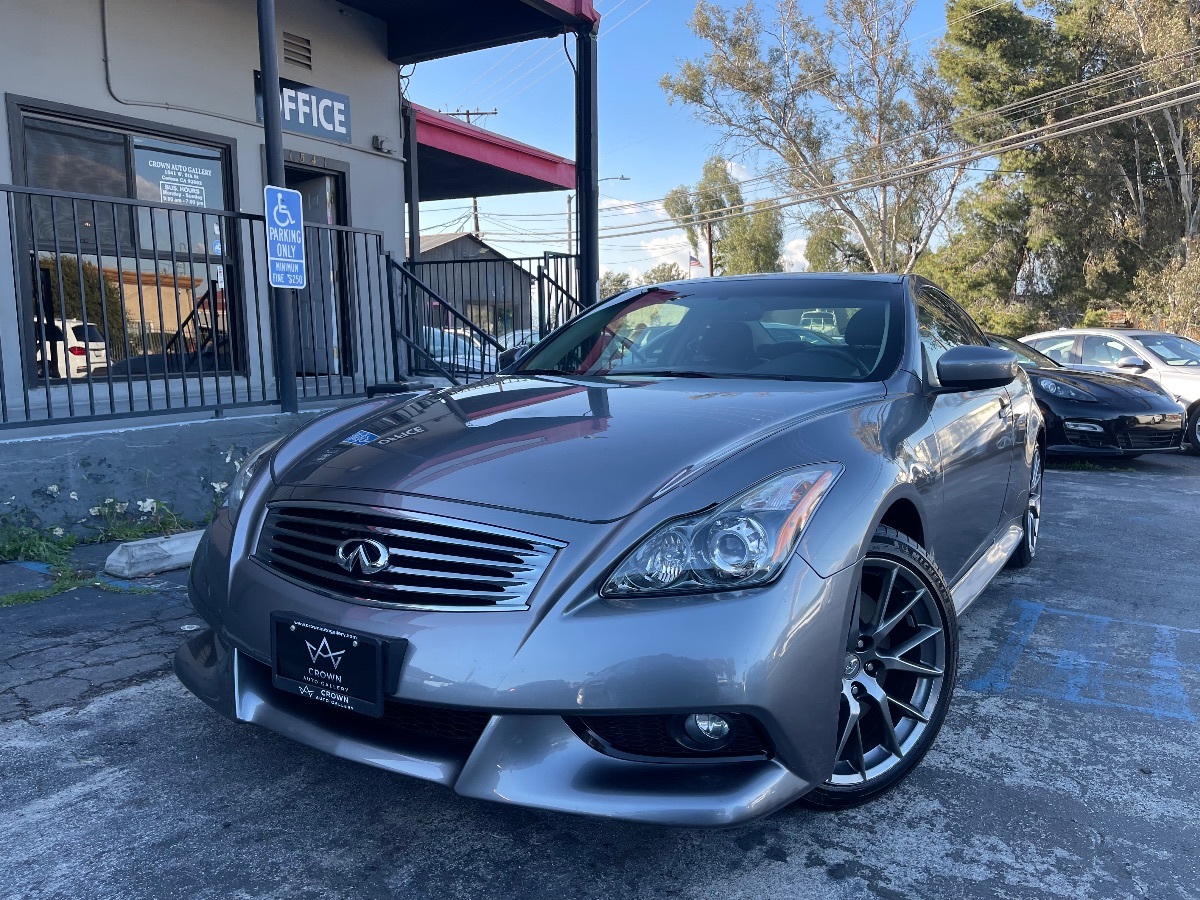 2011 INFINITI G37 Coupe IPL 6MT