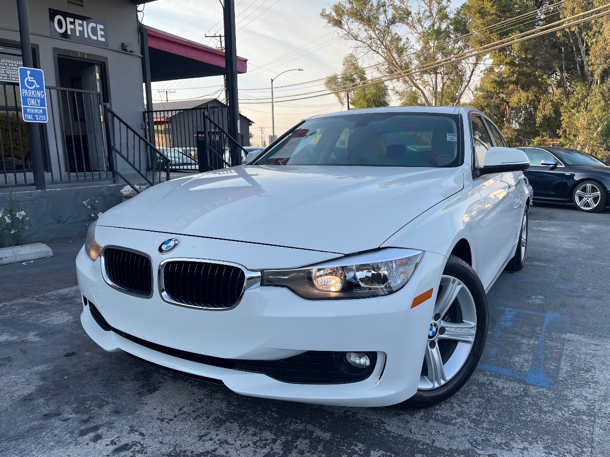 2014 BMW 3 Series 320i