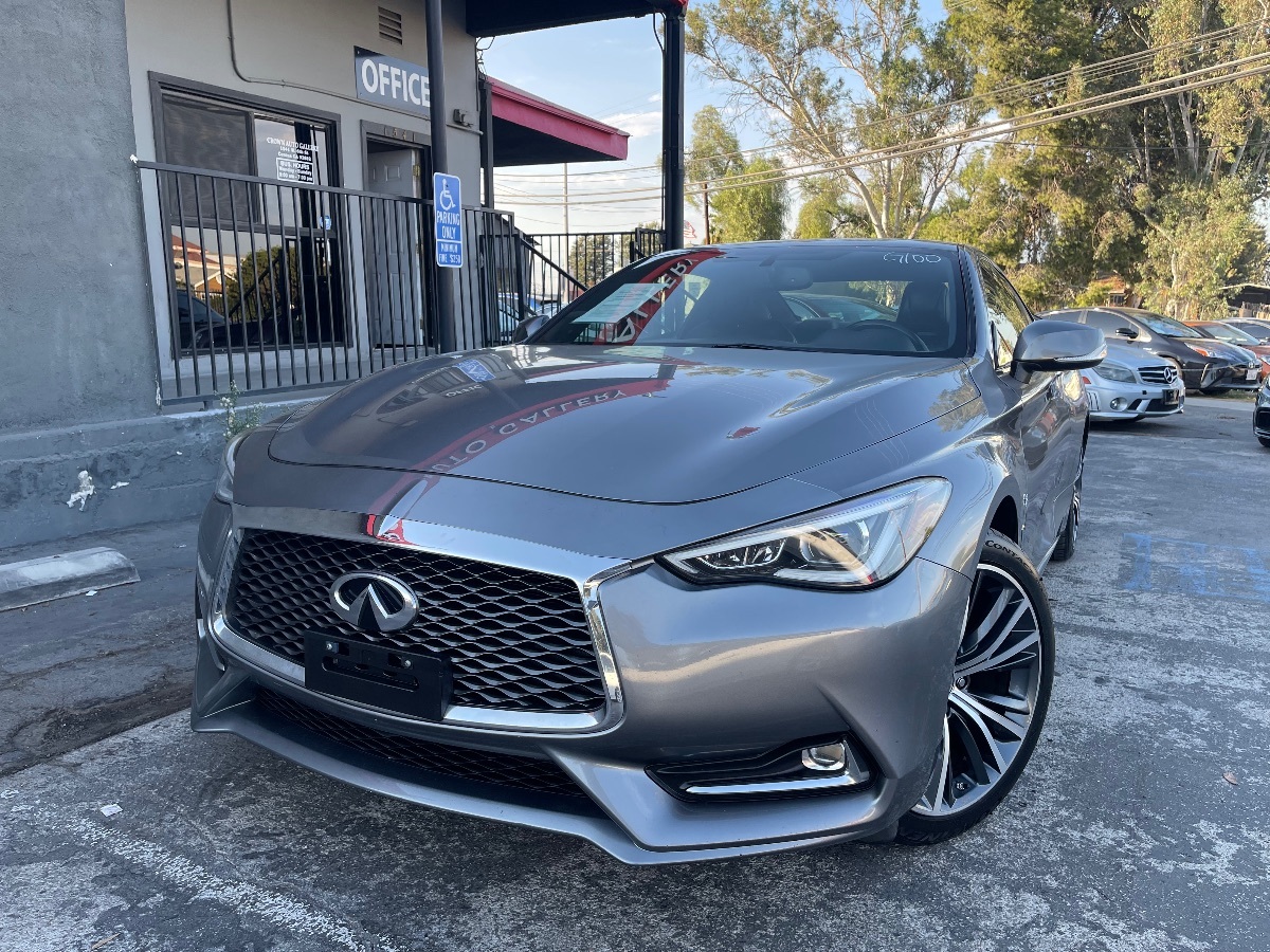 2017 INFINITI Q60 2.0t Premium