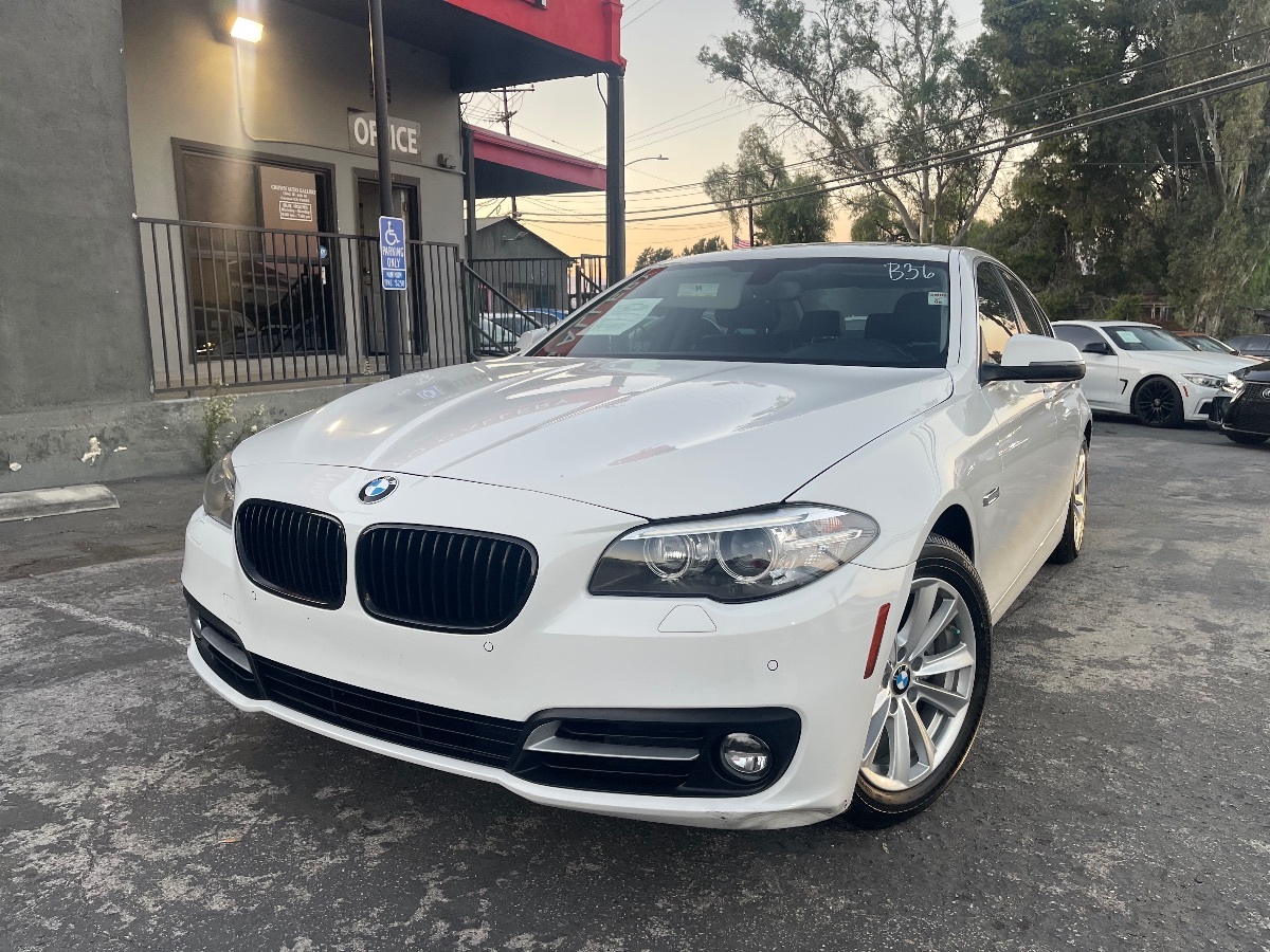 2015 BMW 5 Series 528i