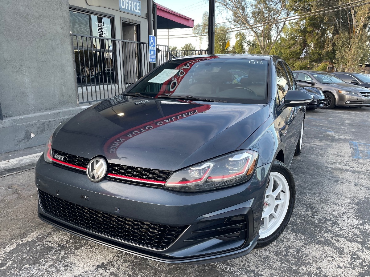 2018 Volkswagen Golf GTI SE