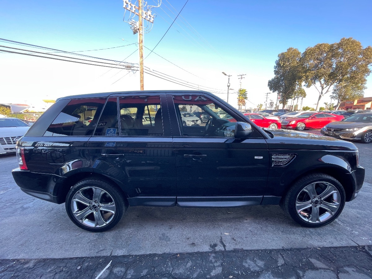 2012 Land Rover Range Rover Sport HSE photo 3