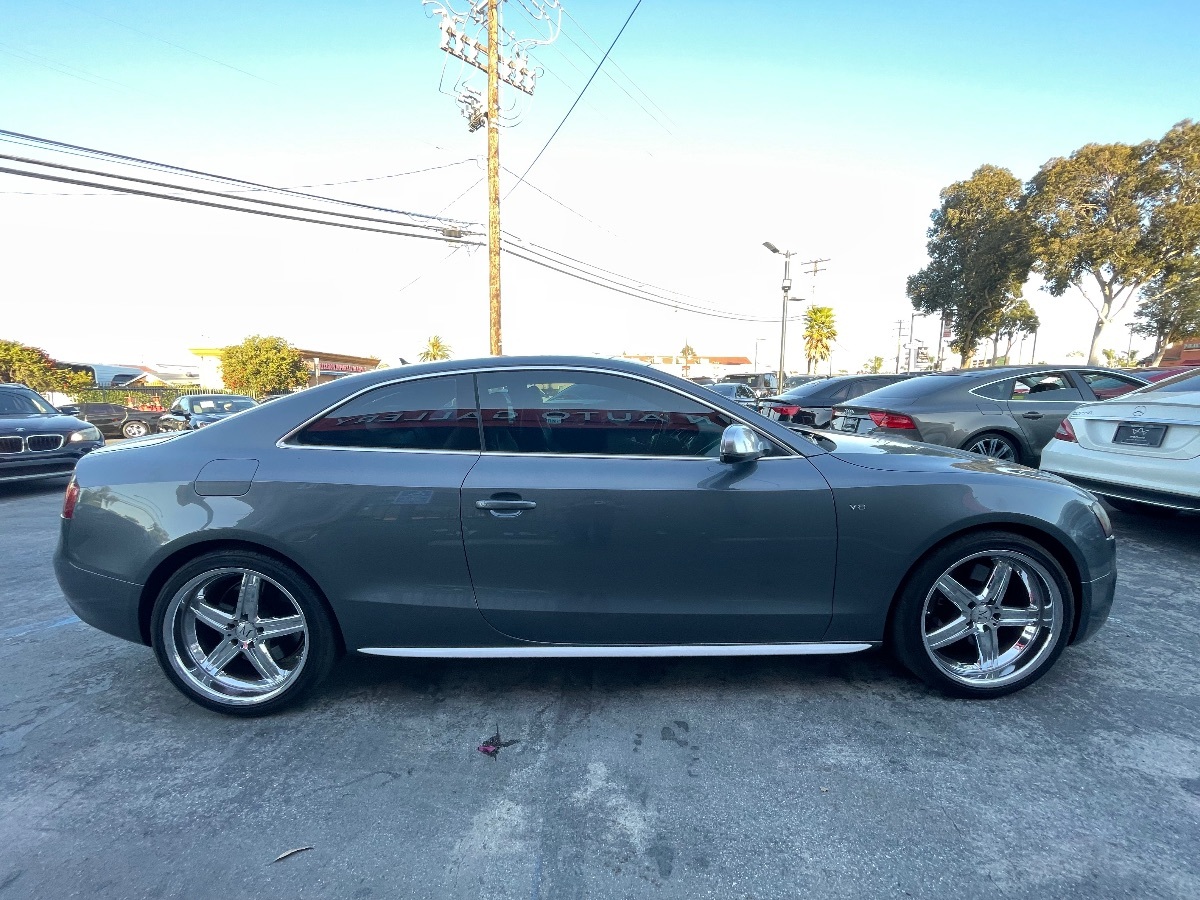 2012 Audi S5 Prestige photo 4