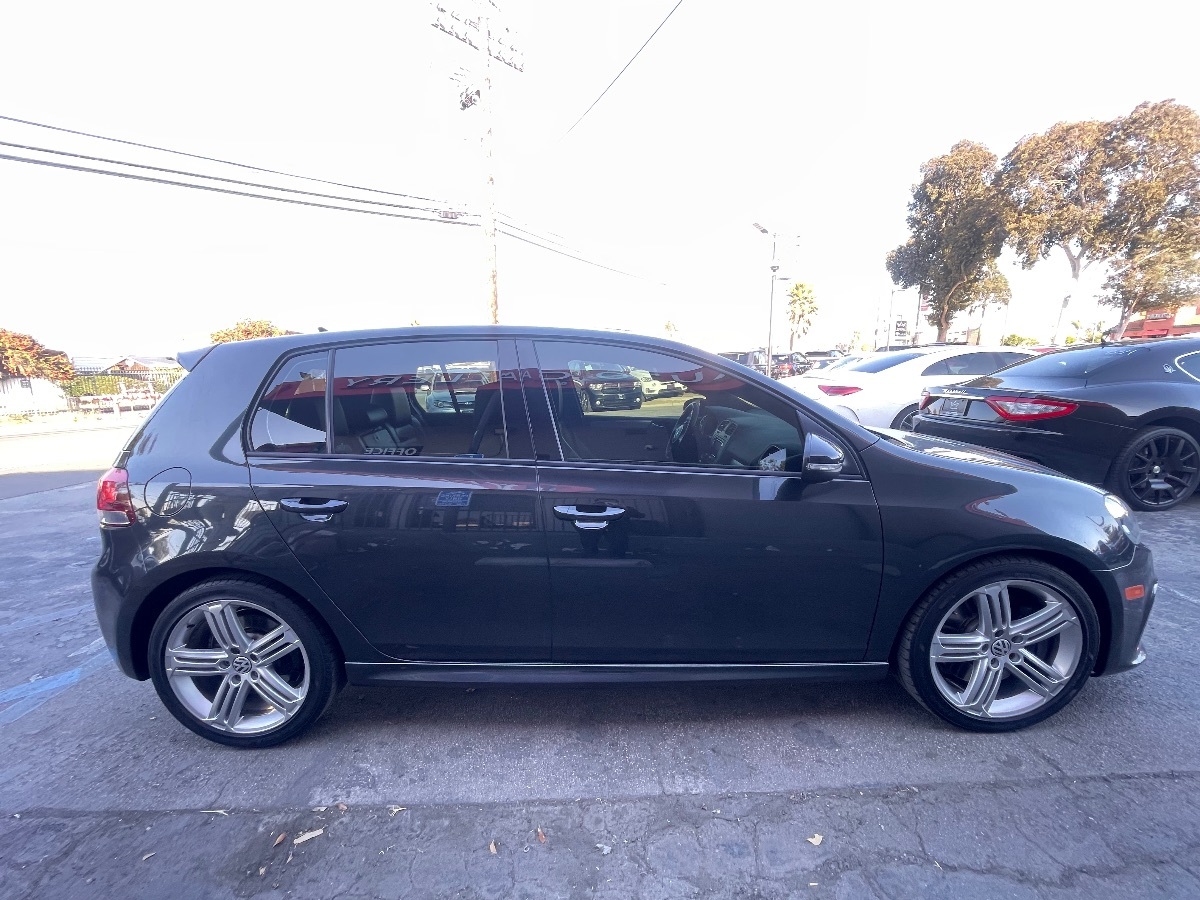 2012 Volkswagen Golf R photo 4