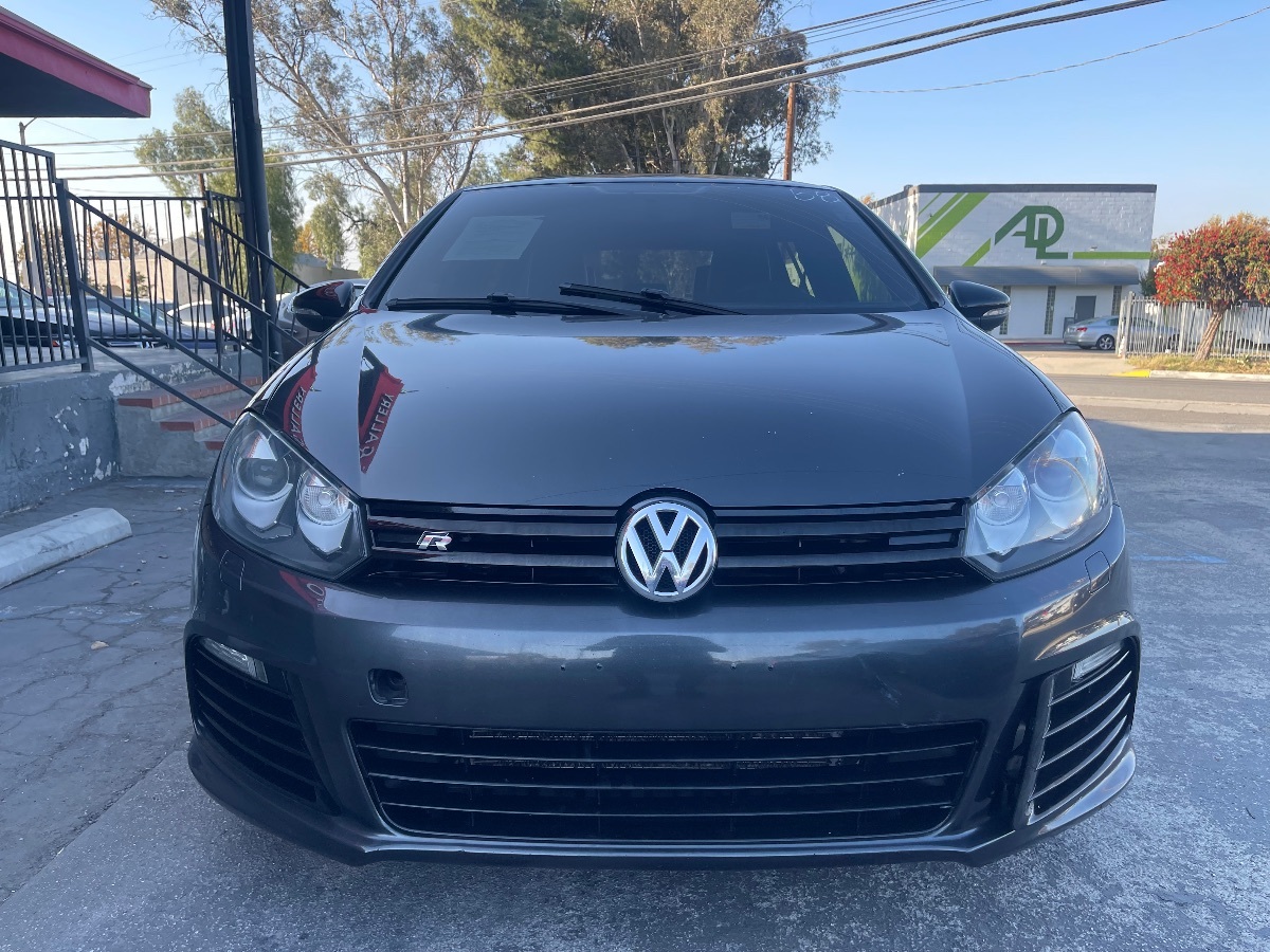 2012 Volkswagen Golf R photo 2