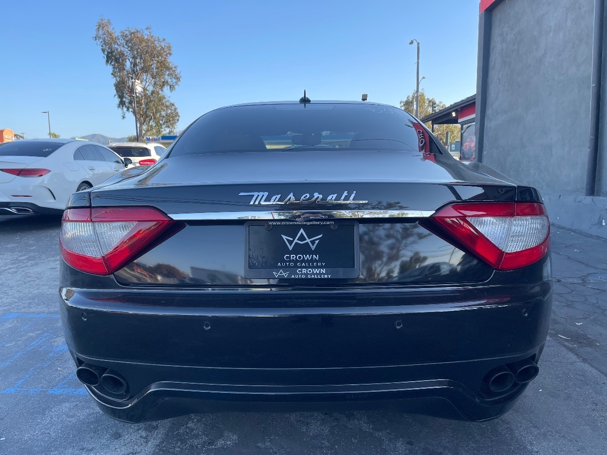 2010 Maserati Granturismo photo 8