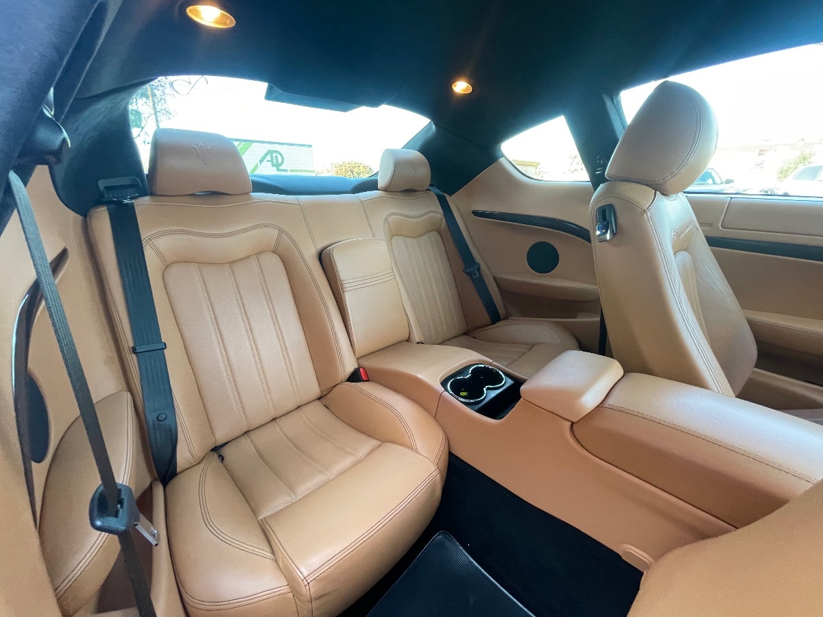 2010 Maserati Granturismo photo 14