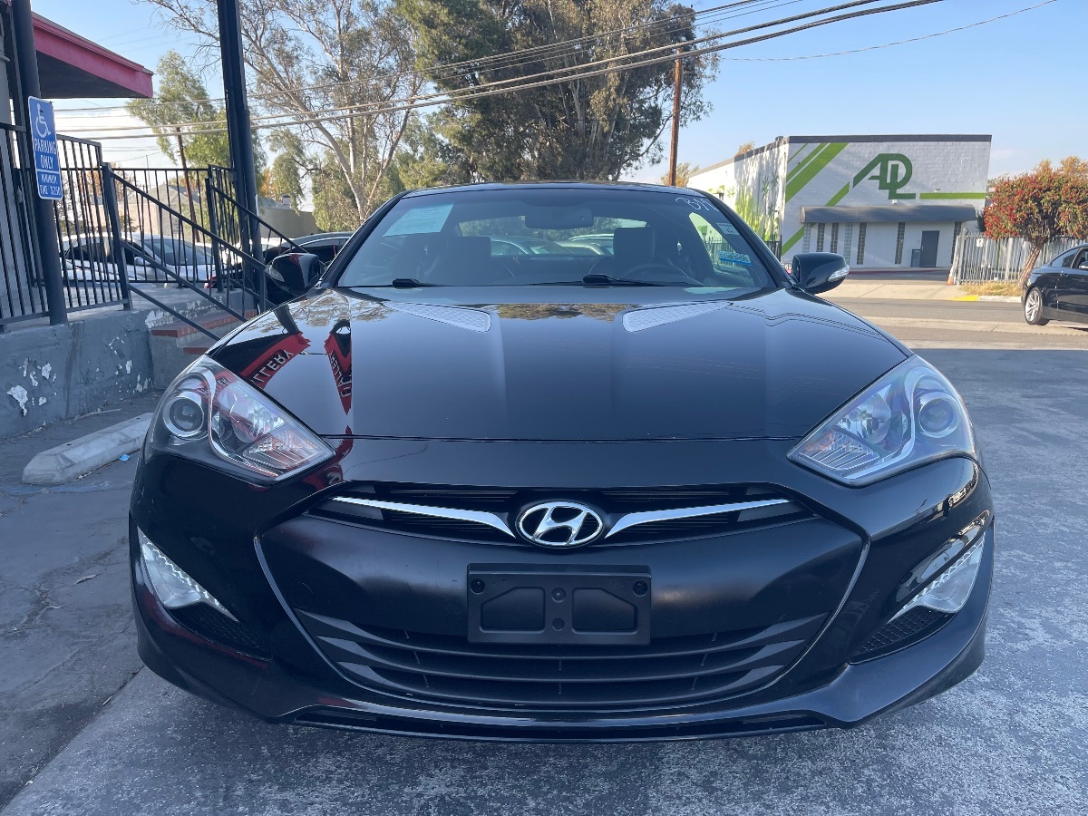 2013 Hyundai Genesis Coupe 3.8 Track photo 2